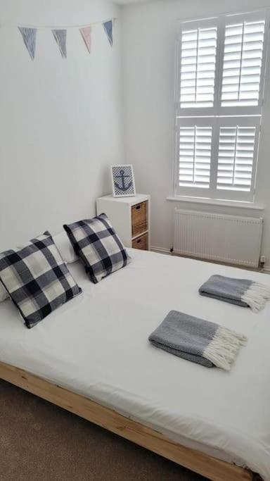 Swanage Bay Coastal Apartment Екстер'єр фото